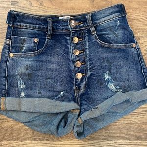 HARLETS HIGH RISE SHORTS